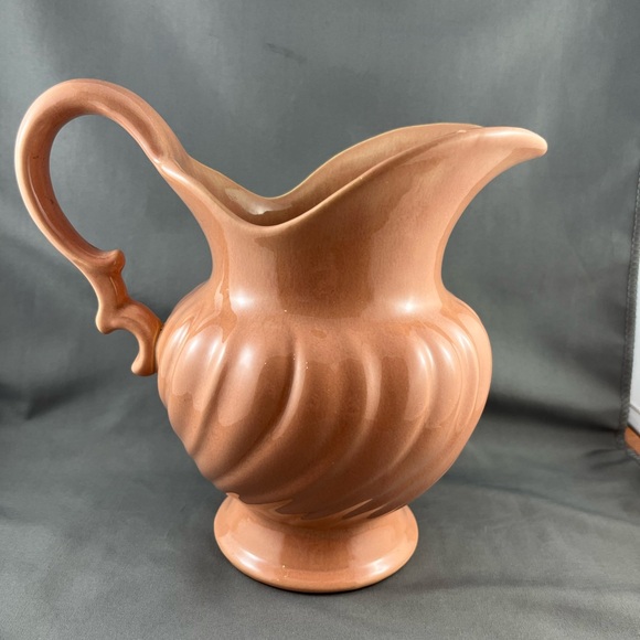 1938 Franciscan American Art Pottery Water Pitcher. Height 8” inches. - Picture 2 of 4
